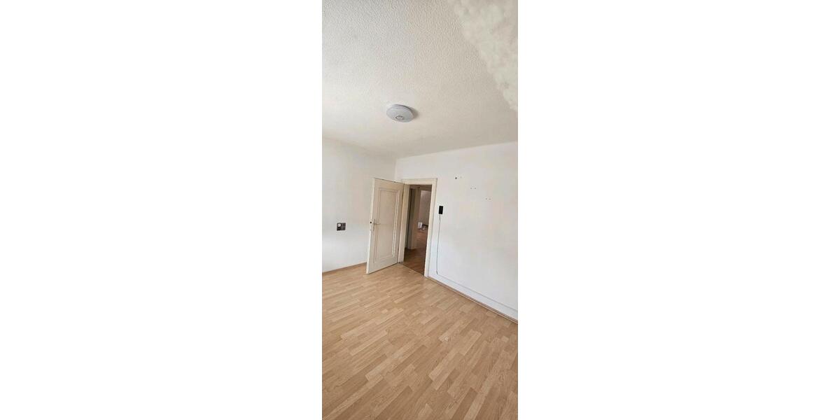 Doppelhaushälfte Lampertheim - 2 Zimmer, 75 m&sup2;, 1.050&euro; | Angebot:25152770