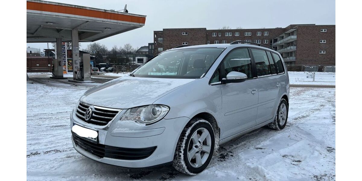 VW Touran 216.000 km 3.850 &euro; Hamburg 22765