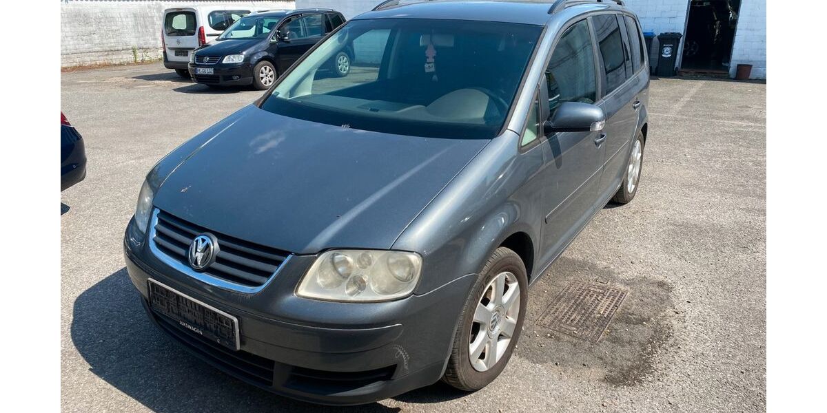 VW Touran 274.000 km 1.490 &euro; Monheim 40789