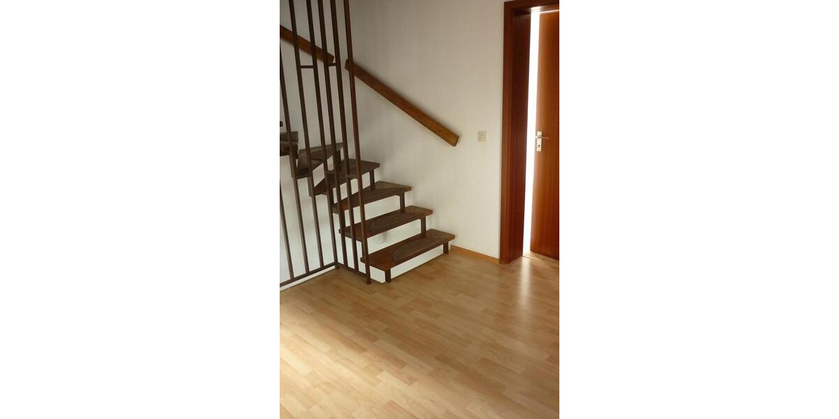 große Doppelhaushälfte ideal zum Wohnen und Arbeiten 8 zimmer