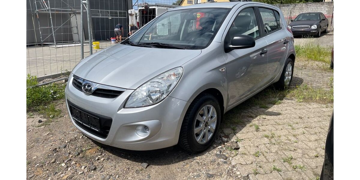 Hyundai i20 94.000 km 4.499 &euro; Lünen 44532