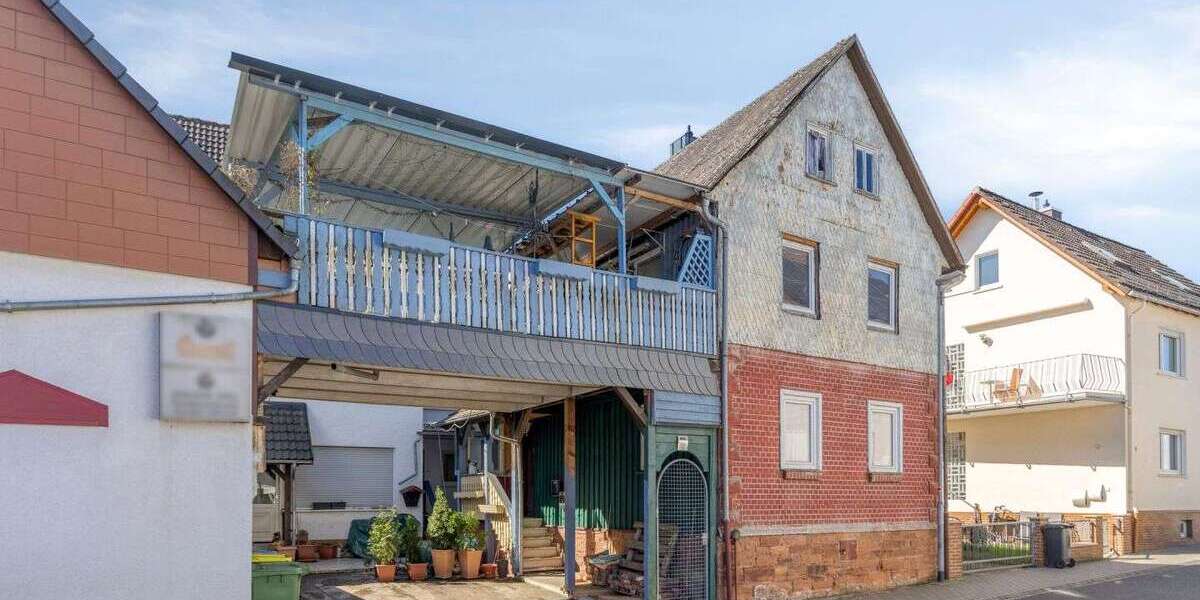 Einfamilienhaus Lollar - 9 Zimmer, 308 m&sup2;, 299.000&euro; | Angebot:26013505