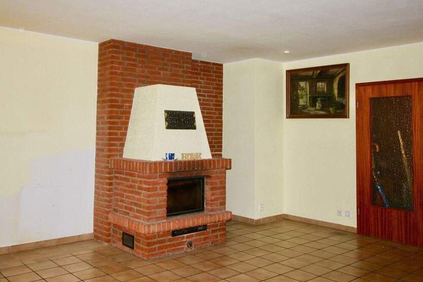 über 300 m2 WflNfl. - xxl Landhaus für 2 Familien oder große Familie - FREI - 2 x 5 Zimmer - Kamin - Sauna - riesiger Keller -