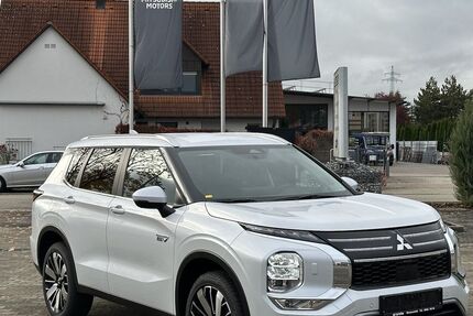 Mitsubishi Outlander 2.000 km 42.460 &euro; Donauwörth 86609