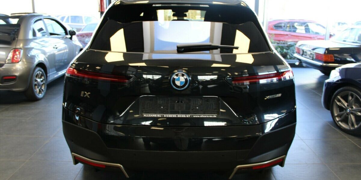 BMW iX xDrive50 35.740 km 54.980 &euro; Euskirchen 53881