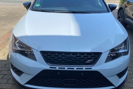 Seat Leon 104.000 km 16.900 &euro; Damme 49401