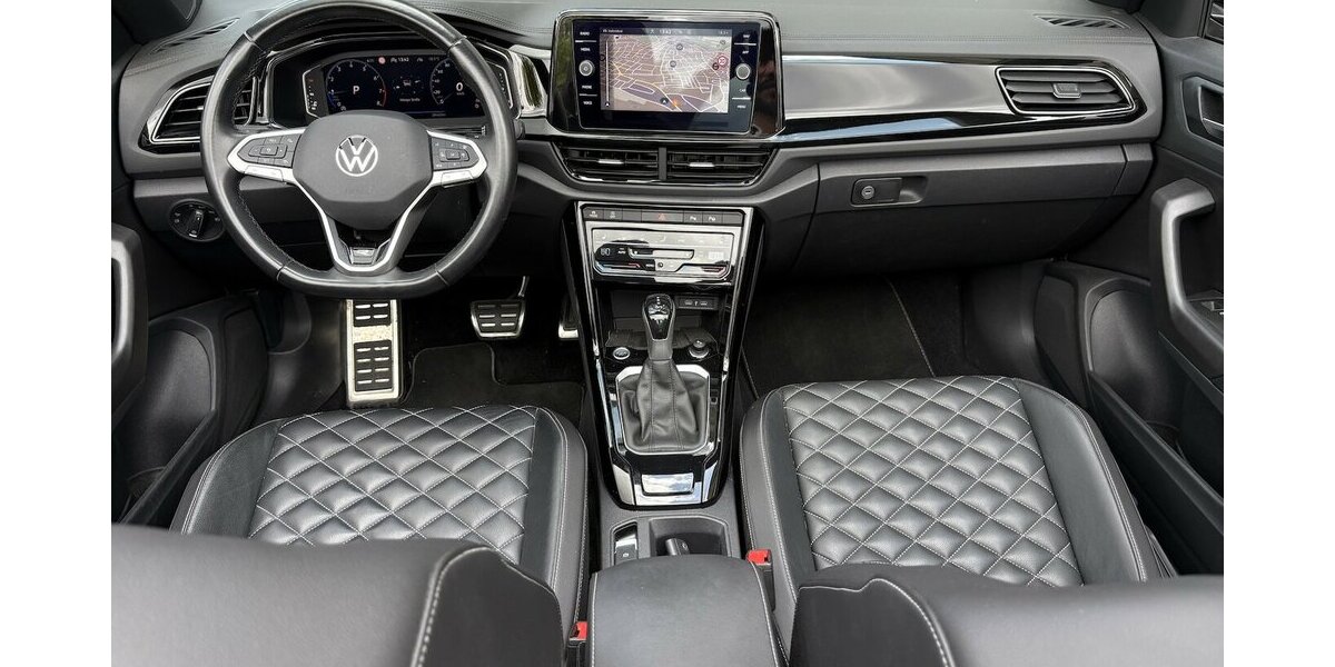 VW T-Roc Cabriolet R-Line KAMERA/NAVI/CARPLAY/DSG 28.400 km 29.900 &euro; Villingen-Schwenningen 78054
