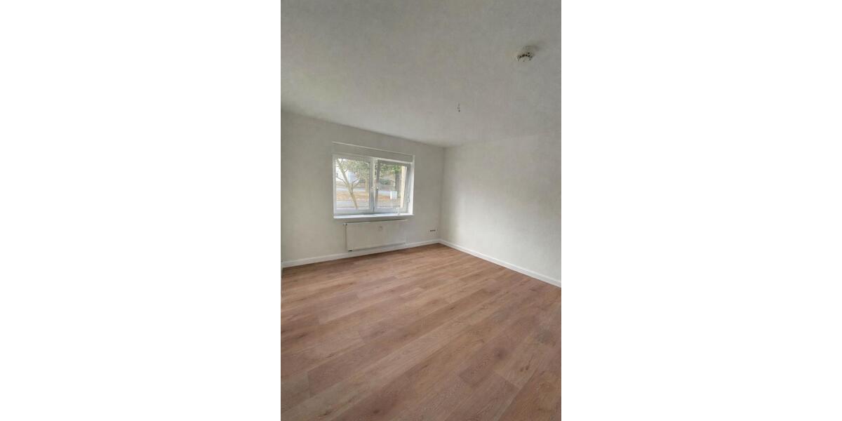 Erdgeschoßwohnung Welzow - 2 Zimmer, 57 m&sup2;, 380&euro; | Angebot:25342224