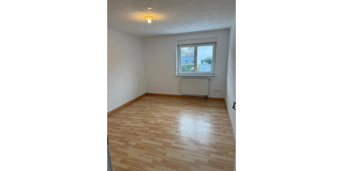 Reihenhaus Esslingen am Neckar Pliensauvorstadt - 4.5 Zimmer, 105 m&sup2;, 450.000&euro; | Angebot:24662491