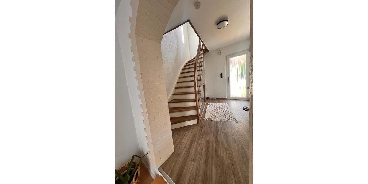 Reihenhaus Elsdorf - 4 Zimmer, 129 m&sup2;, 1.550&euro; | Angebot:26037342