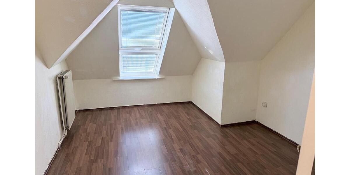 Dachgeschoßwohnung Tasdorf - 3 Zimmer, 70 m&sup2;, 870&euro; | Angebot:26131622