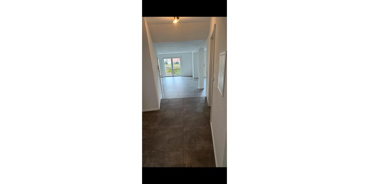 Erdgeschoßwohnung Trier Kürenz - 4 Zimmer, 104 m&sup2;, 333.333&euro; | Angebot:26764901