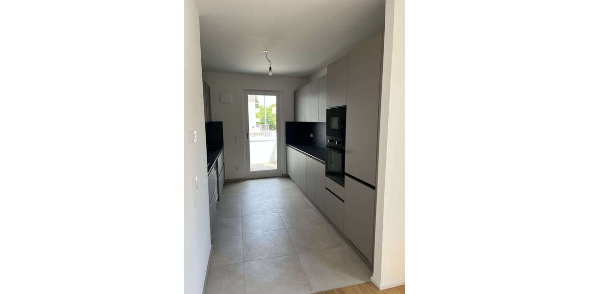 Etagenwohnung Augsburg Hochzoll - 4 Zimmer, 98 m&sup2;, 1.634&euro; | Angebot:26366300