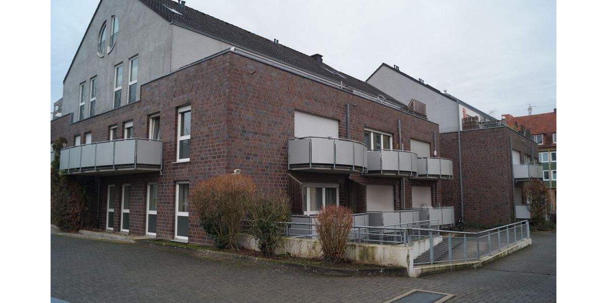 Attraktive Ein-Zimmer-Wohnung mit Balkon und PKW-Stellplatz in zentraler Lage 1 zimmer