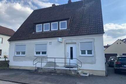 Haus zum Kaufen in Eckental 410.000 € 160 m²