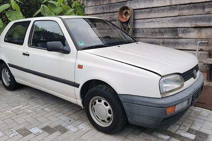 VW Golf 233.838 km 4.000 &euro; Dömitz 19303