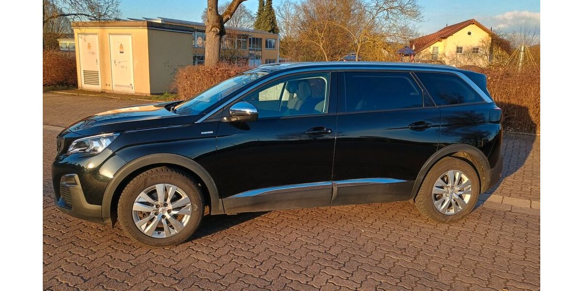 Peugeot 5008 103.500 km 17.750 &euro; Merzig 66663