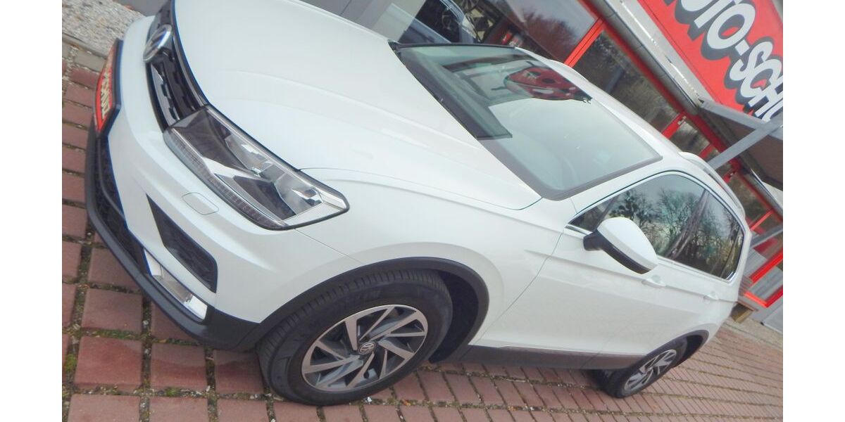 VW Tiguan 100.000 km 18.950 &euro; Pirna/ Dresden 01796
