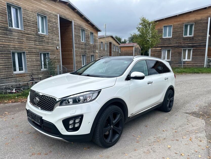 Kia Sorento 147.876 km 16.999 € München 81929