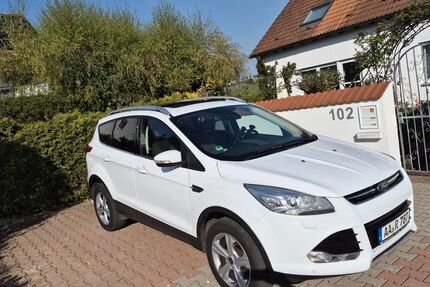 Ford Kuga 152.000 km 10.400 &euro; Aalen 73434