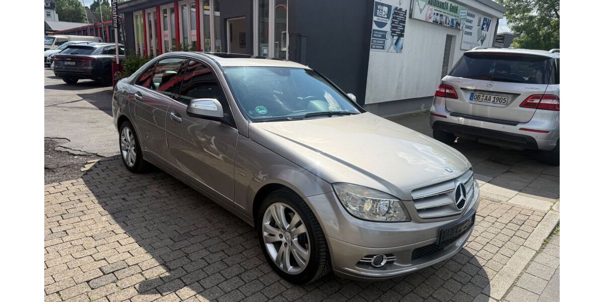 Mercedes-Benz C 200 210.000 km 4.490 &euro; Essen 45143