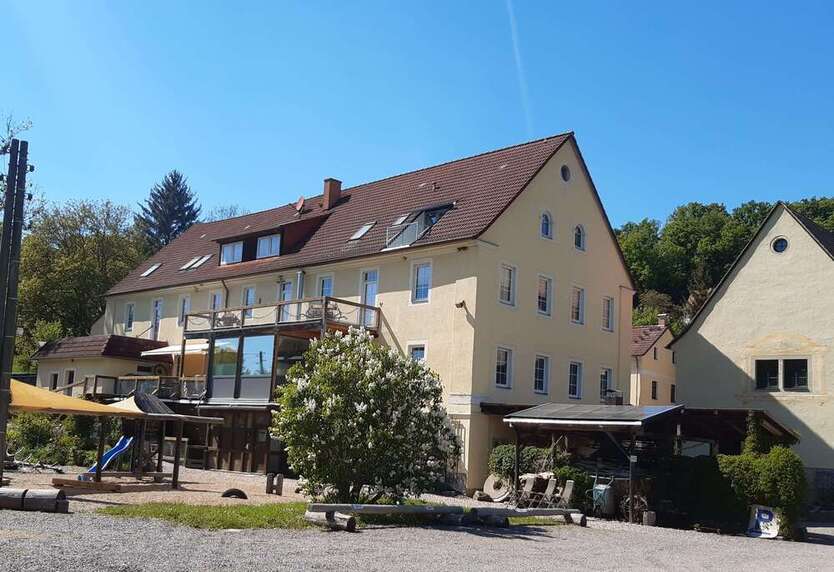 Wohnung zum Mieten in Garsebach 625 € 96.05 m²