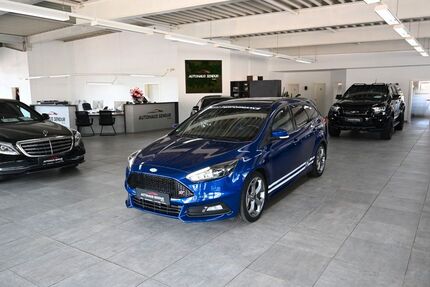 Ford Focus 107.564 km 15.690 &euro; Menslage 49637