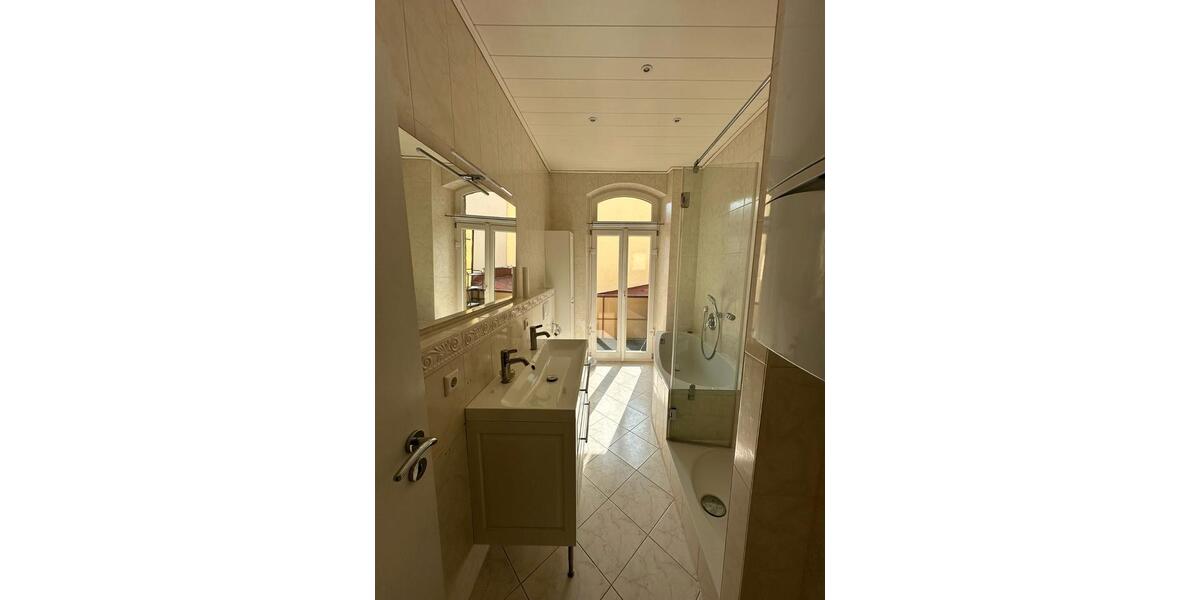 Etagenwohnung Nürnberg Rabus - 5 Zimmer, 122 m&sup2;, 489.000&euro; | Angebot:27116887