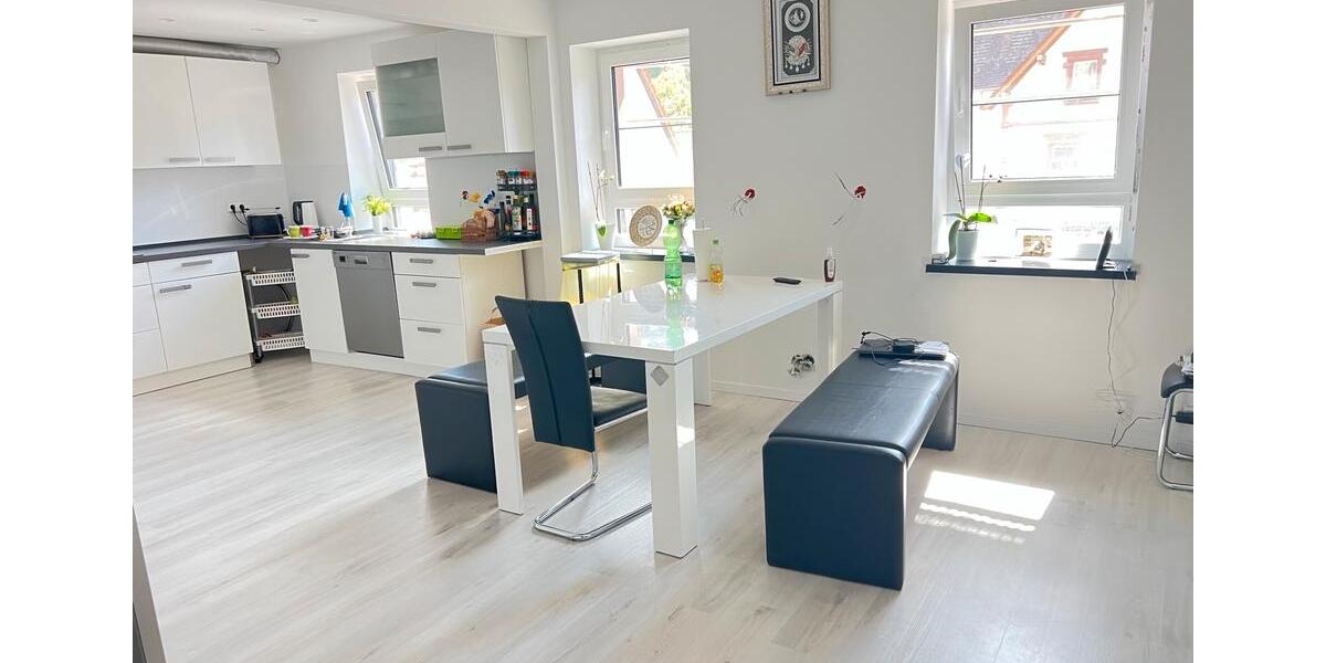Etagenwohnung Elmstein - 5 Zimmer, 165 m&sup2;, 1.300&euro; | Angebot:26399638