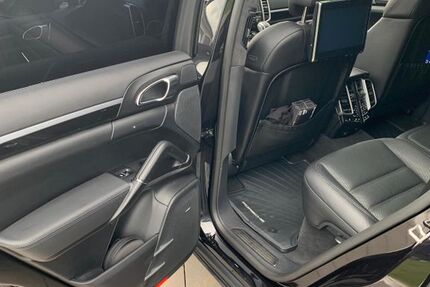 Porsche Cayenne 78.000 km 67.000 &euro; Winkelhaid 90610