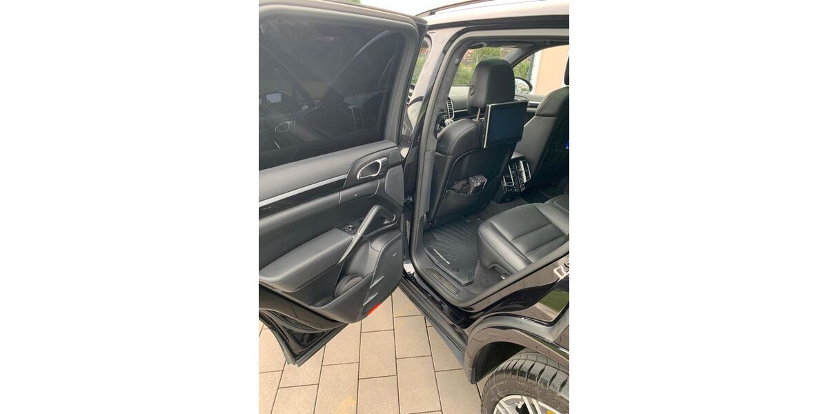 Porsche Cayenne 78.000 km 67.000 &euro; Winkelhaid 90610