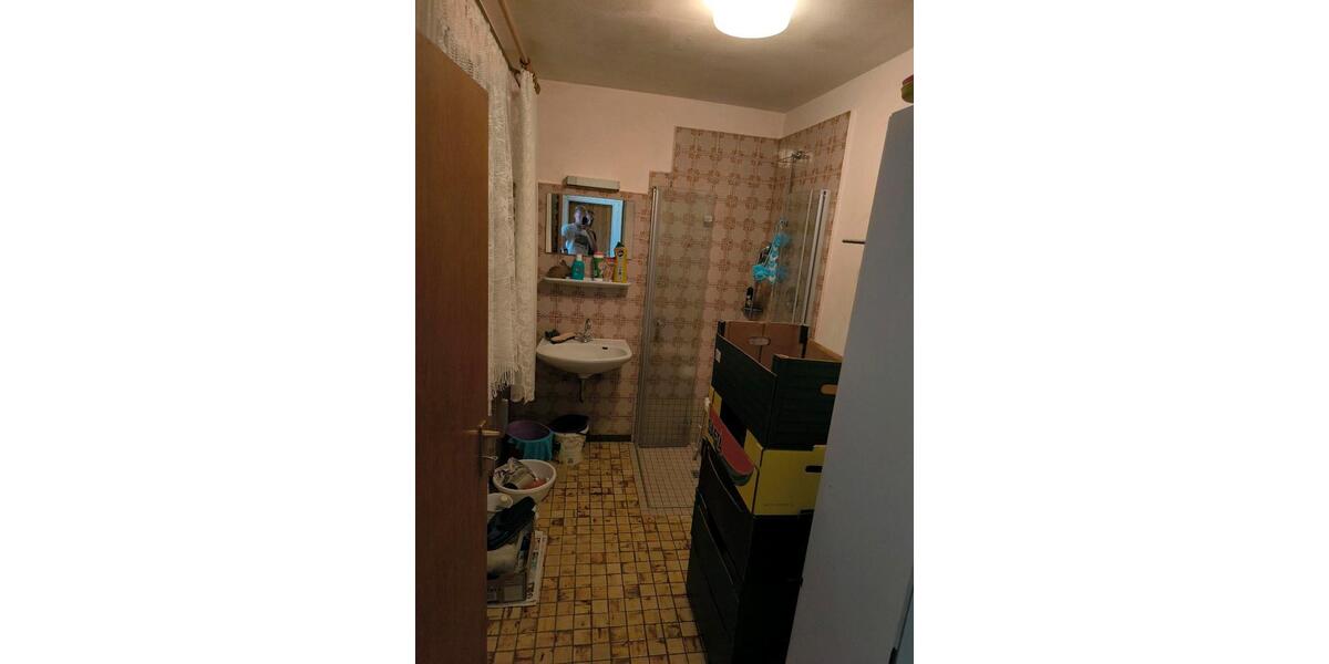 Einfamilienhaus mit 180 m2 Wohnfläche, voll unterkellert 7.5 zimmer