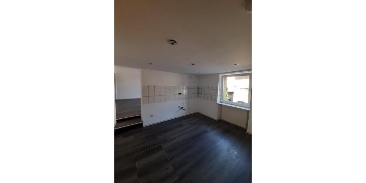 Mehrfamilienhaus, Wohnhaus Beckingen - 11 Zimmer, 250 m&sup2;, 285.000&euro; | Angebot:27120845