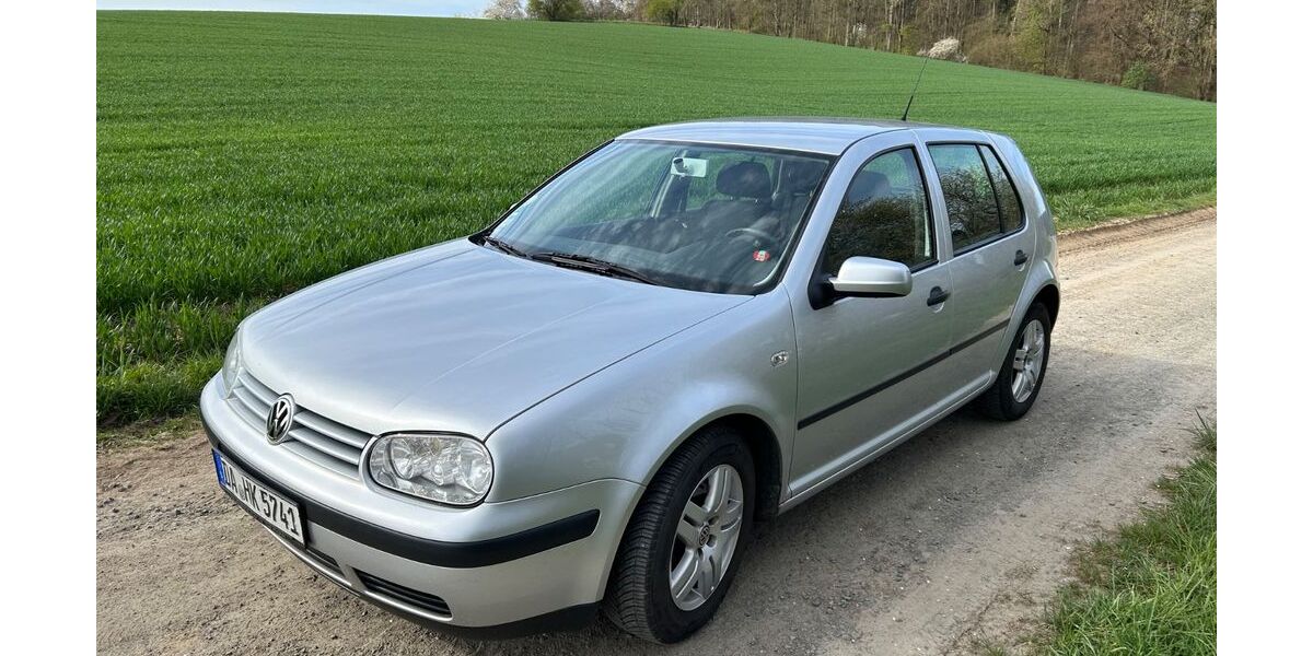 VW Golf 216.000 km 2.450 &euro; Ober-Ramstadt 64372