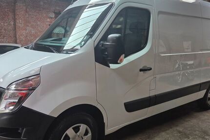 Nissan Interstar 147.865 km 14.980 &euro; Hilden 40721