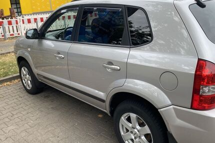 Hyundai TUCSON 168.000 km 3.800 &euro; berlin 12055
