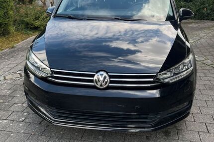 VW Touran 103.000 km 21.900 € Rötz 92444