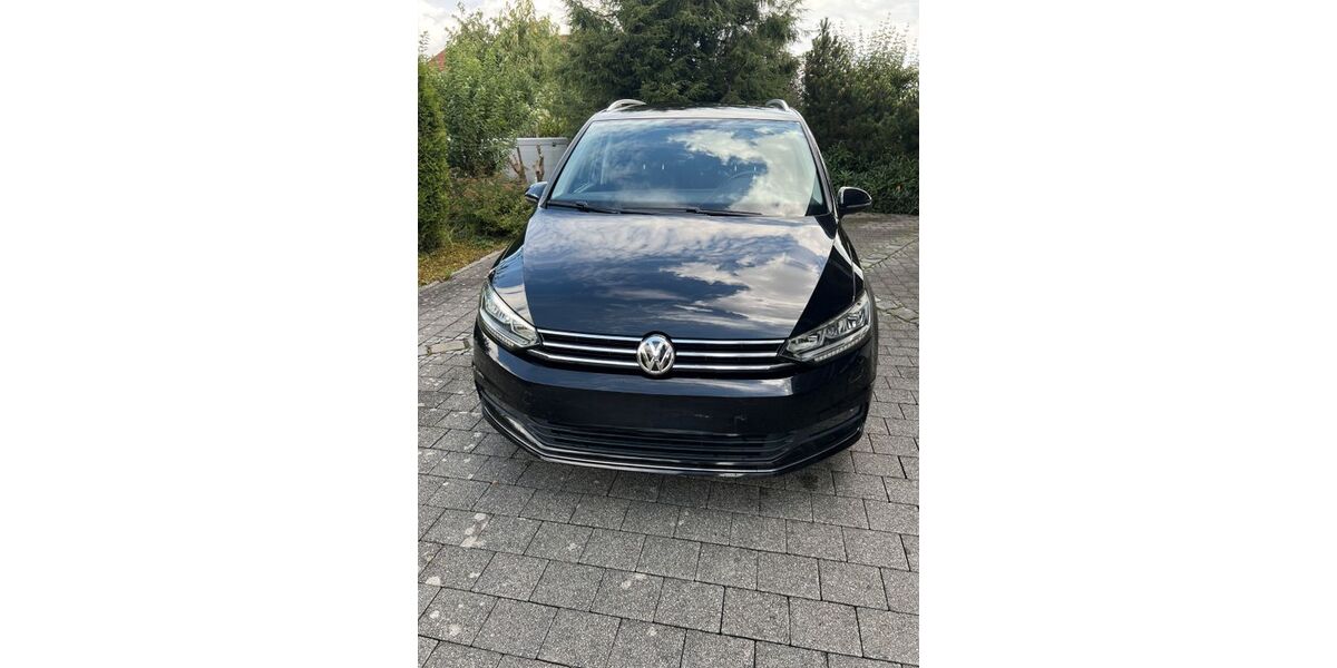 VW Touran 103.000 km 21.900 € Rötz 92444