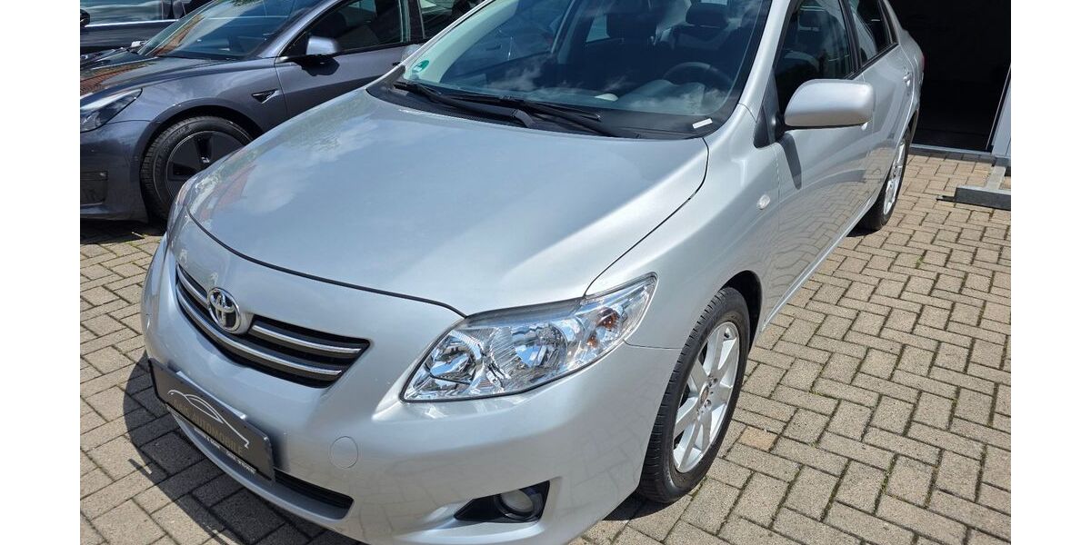 Toyota Corolla 29.957 km 8.999 &euro; Seesen 38723
