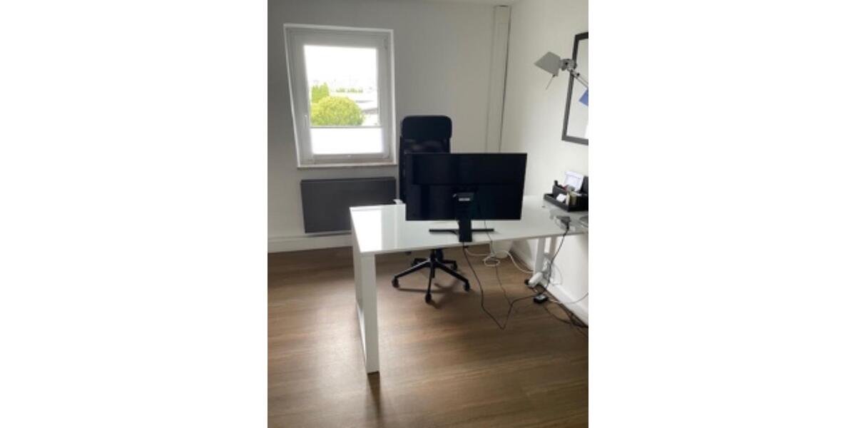 Einfamilienhaus Schwülper - 8 Zimmer, 230 m&sup2;, 2.500&euro; | Angebot:26364965