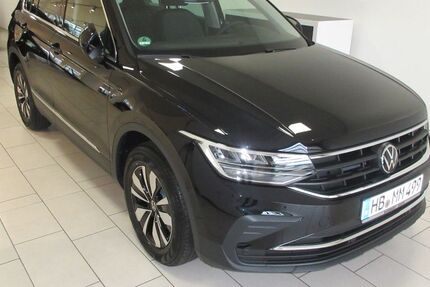 VW Tiguan 49.500 km 24.500 &euro; Bremen 28219