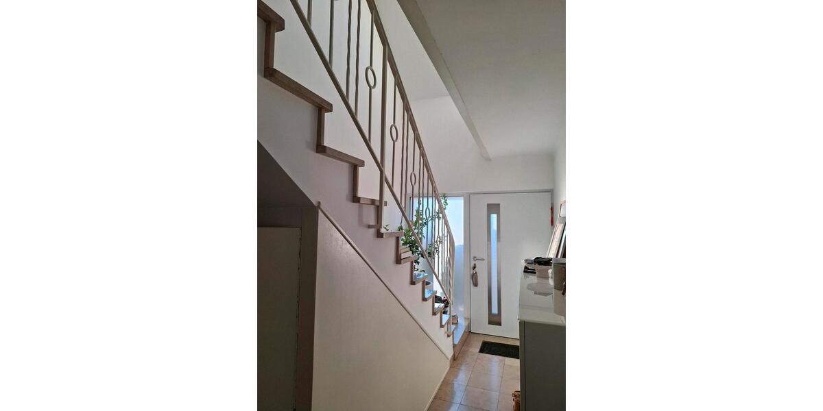 EFH möbliert in Diefflen mit Pool und großem Garten 4 zimmer