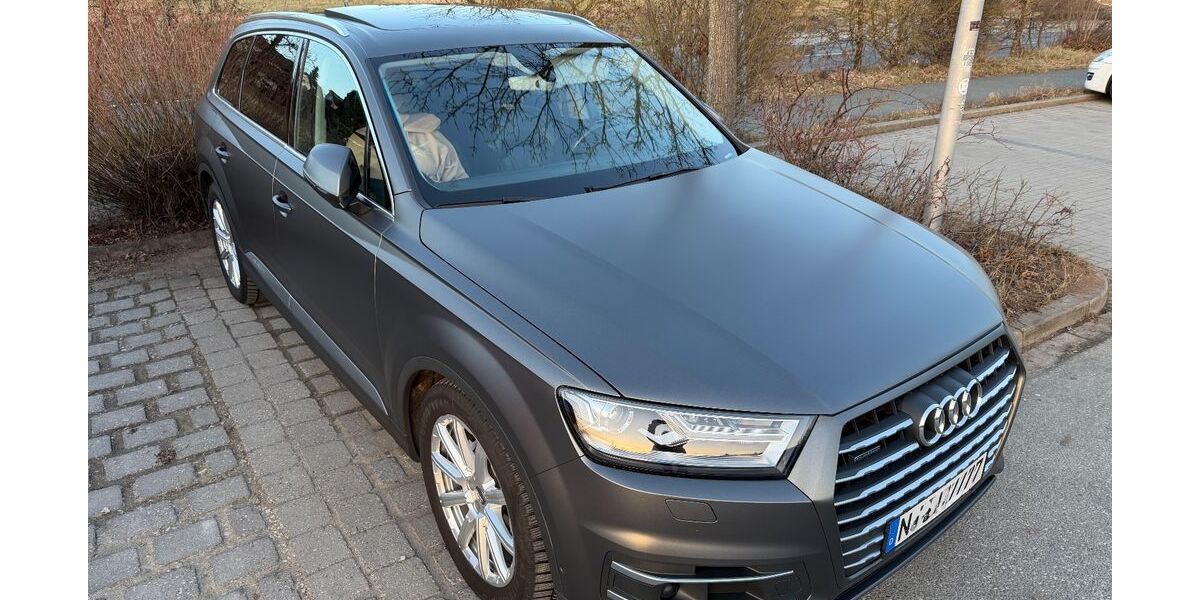 Audi Q7 249.000 km 19.950 &euro; Nürnberg 90439