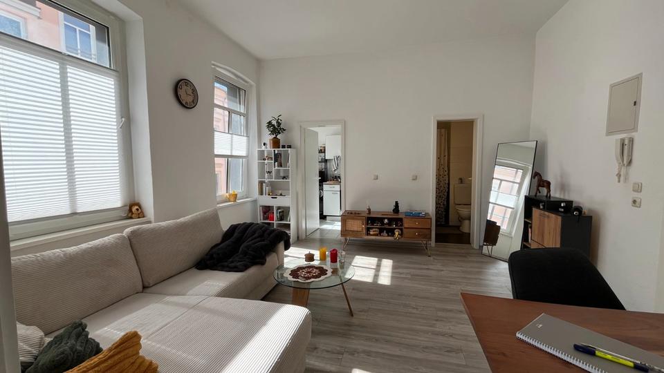 Etagenwohnung Schwerin - 2 Zimmer, 47 m&sup2;, 655&euro; | Angebot:26317893