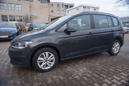VW Touran 122.704 km 21.950 &euro; Nufringen 71154