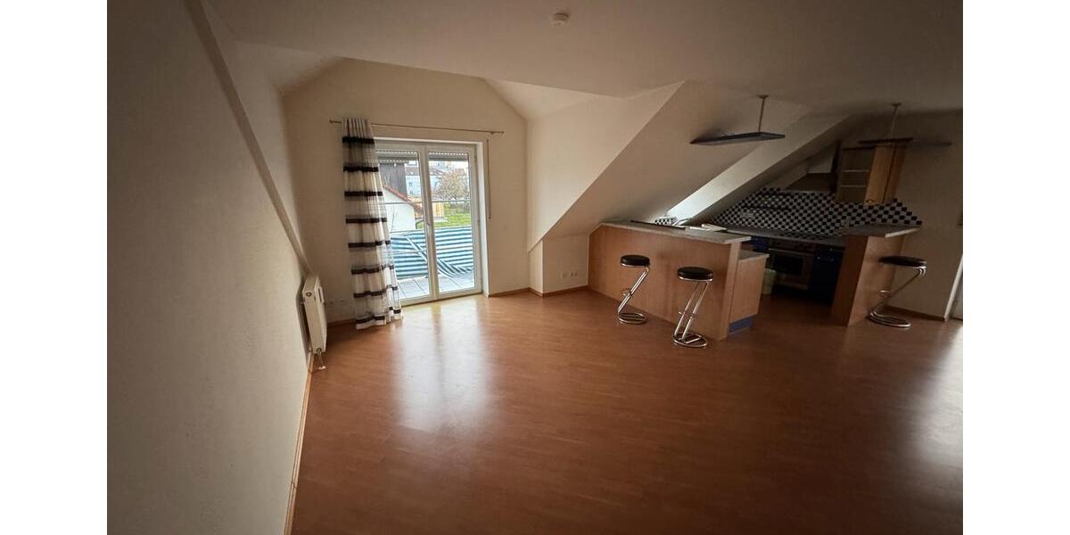 Dachgeschoßwohnung Ingolstadt - 2 Zimmer, 56 m&sup2;, 760&euro; | Angebot:25409057