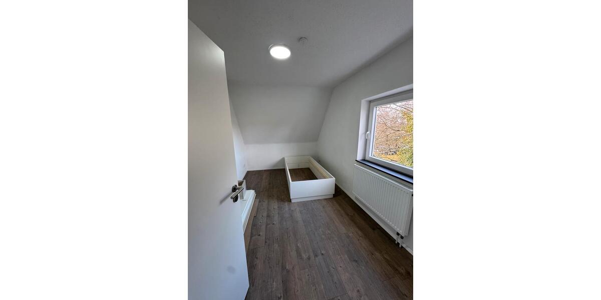 Einfamilienhaus Fulda - 7 Zimmer, 165 m&sup2;, 1.900&euro; | Angebot:25833334