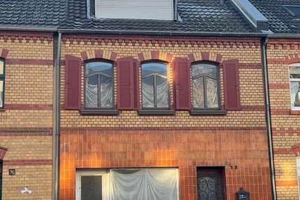 Haus Frechen - 5 Zimmer, 122 m&sup2;, 299.000&euro; | Angebot:24786458