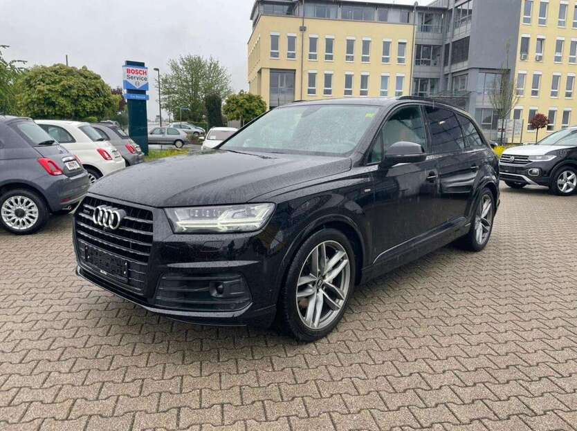 Audi Q7 266.000 km 28.990 € Achern 77855