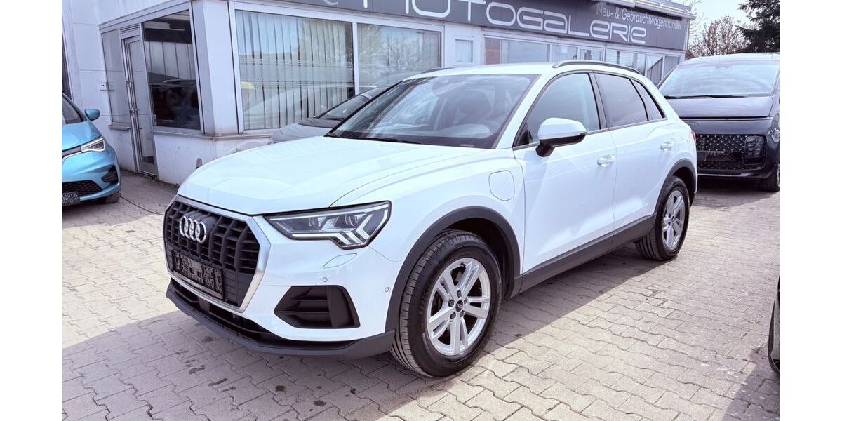 Audi Q3 180.000 km 17.990 &euro; Ulm-Jungingen 89081